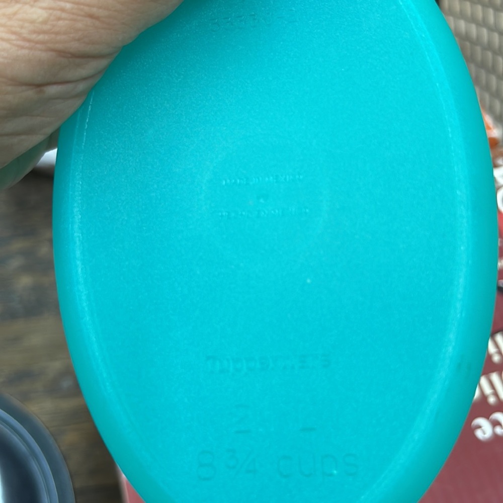 Tupperware pitcher 2.1L - Picture 5 of 5